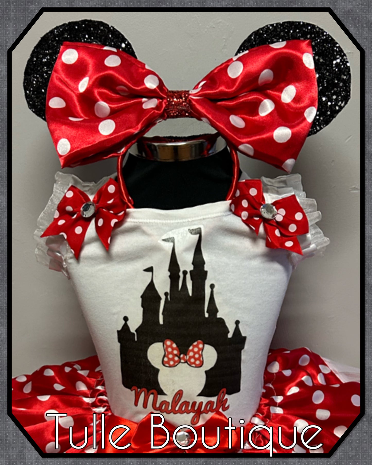 Minnie Mouse castle T-shirt and tutu birthday party outfit