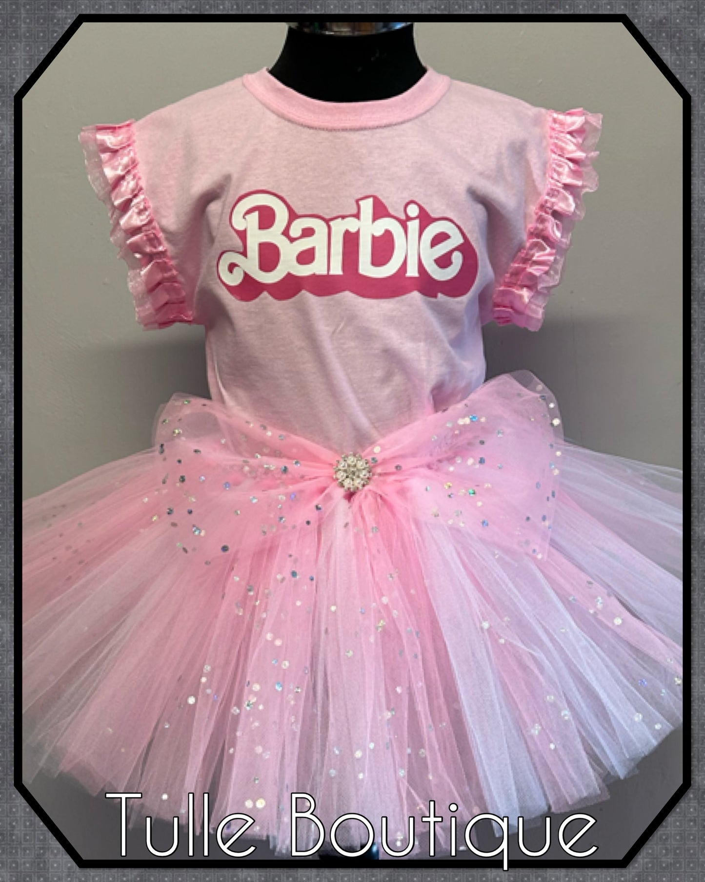 Baby pink and white Barbie girl T-shirt and tutu birthday party outfit