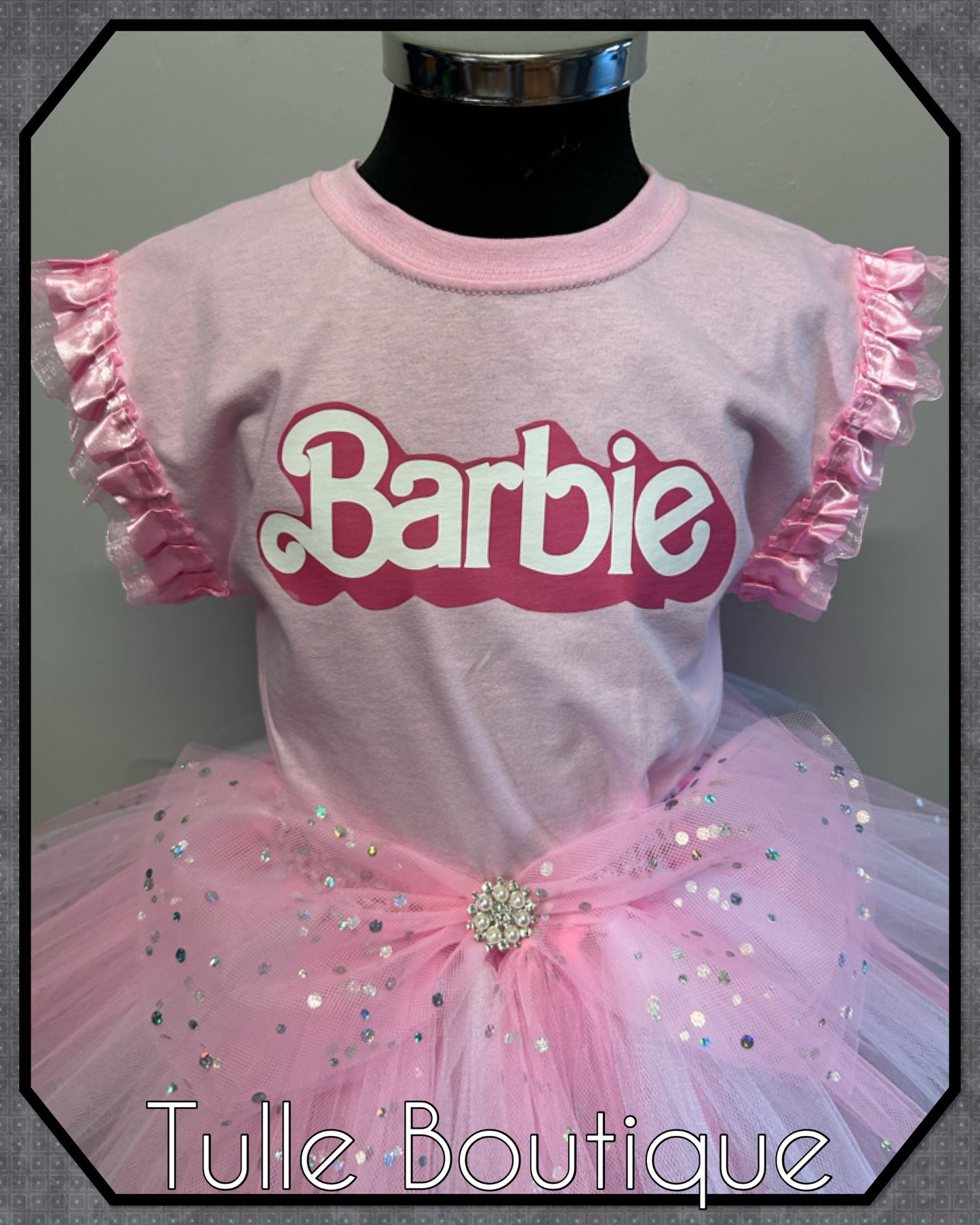 Baby pink and white Barbie girl T-shirt and tutu birthday party outfit