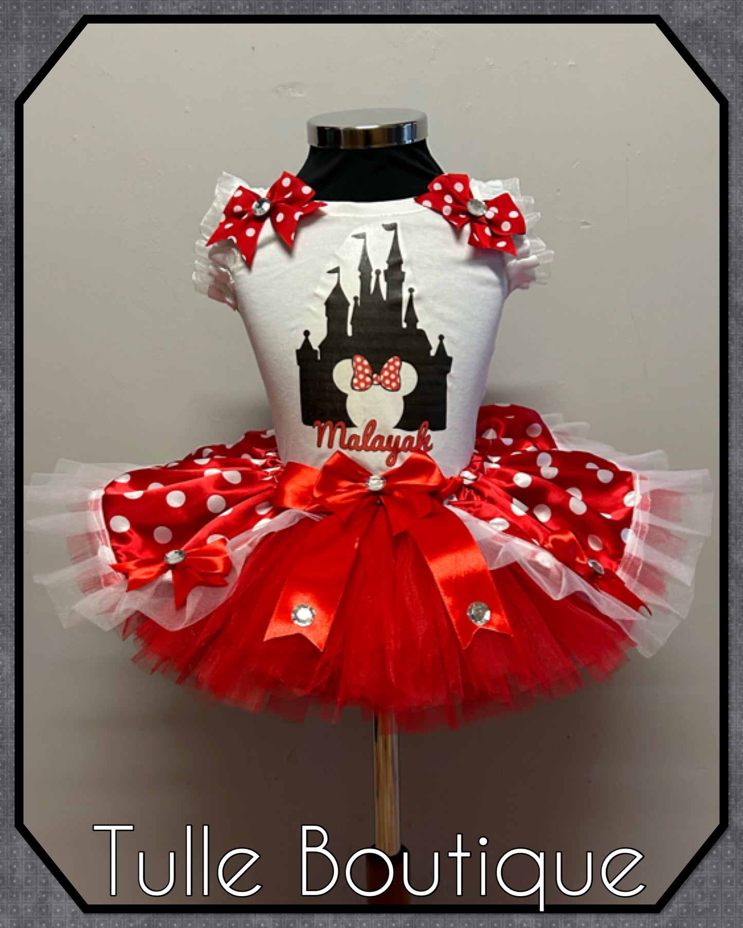 Minnie Mouse castle T-shirt and tutu birthday party outfit