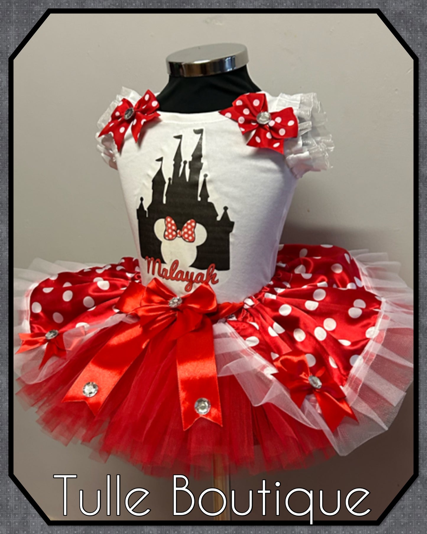 Minnie Mouse castle T-shirt and tutu birthday party outfit