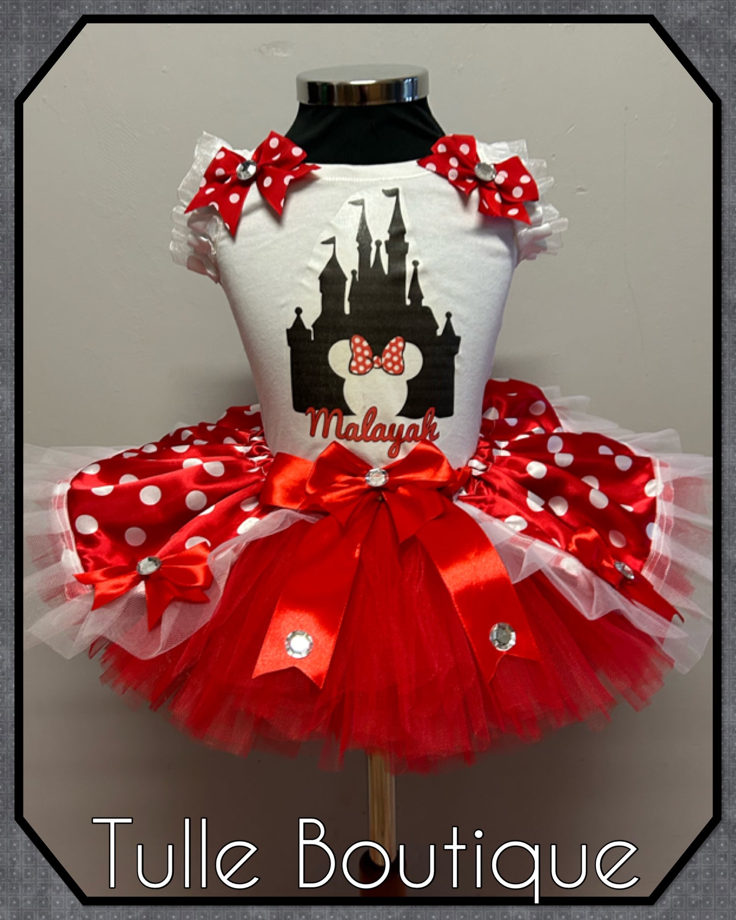 Minnie Mouse castle T-shirt and tutu birthday party outfit