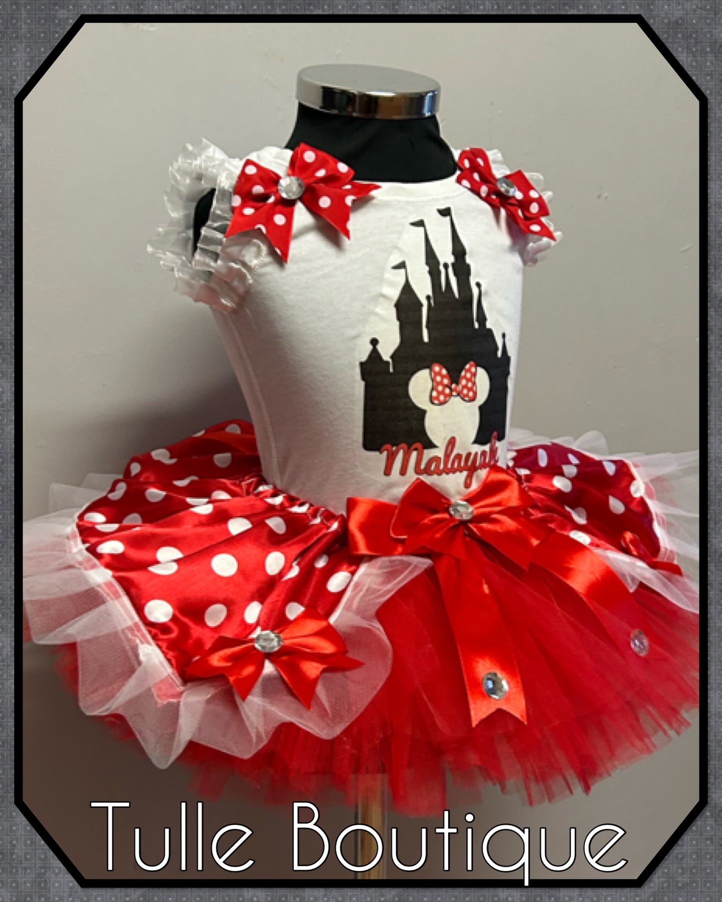 Minnie Mouse castle T-shirt and tutu birthday party outfit