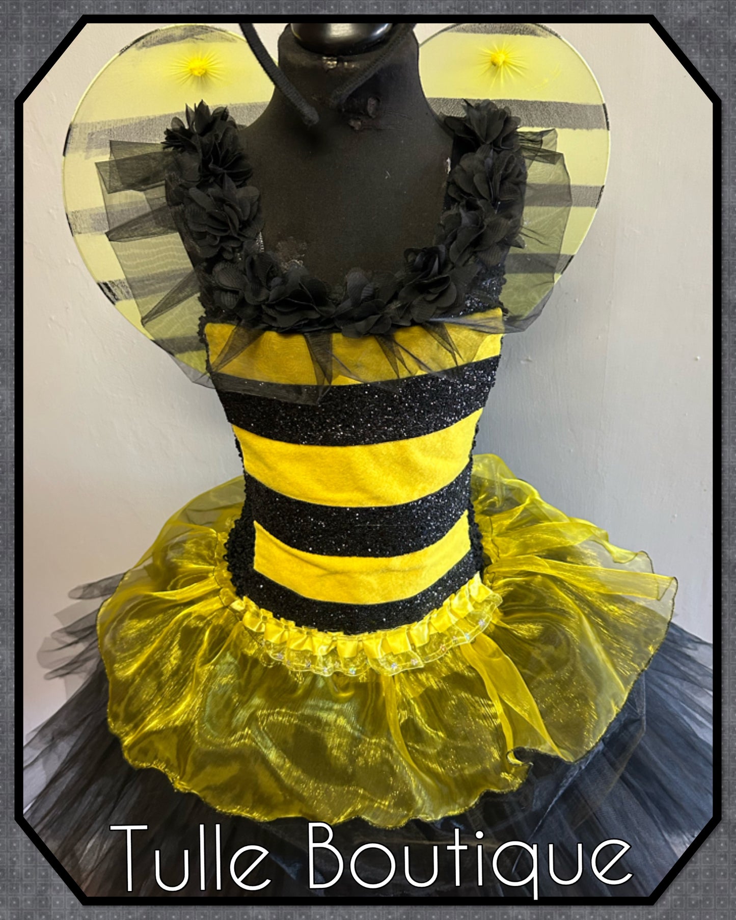 Girls Bumble Bee wasp tutu birthday party dress