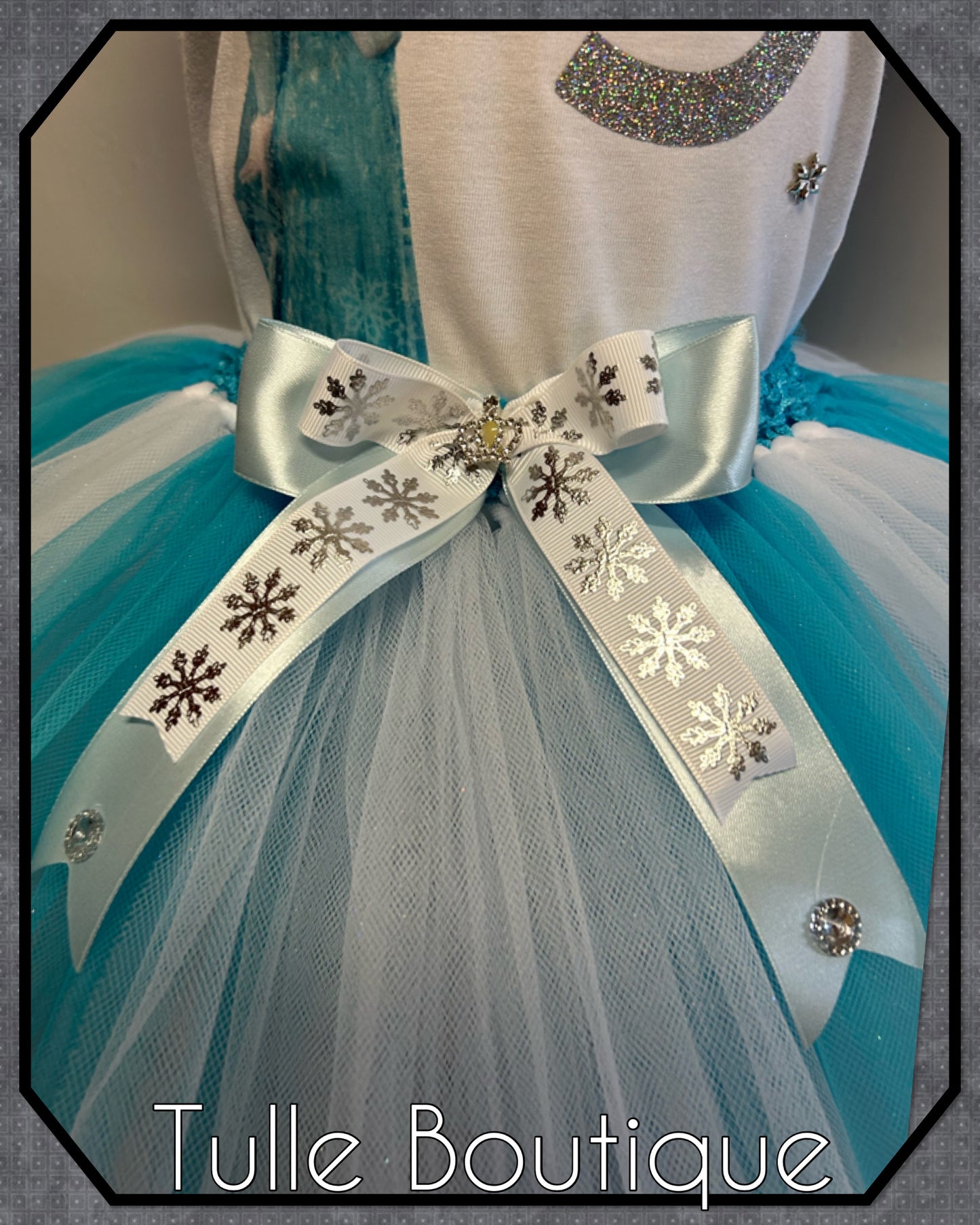 Girls Frozen Princess Elsa T-shirt and tutu birthday party outfit