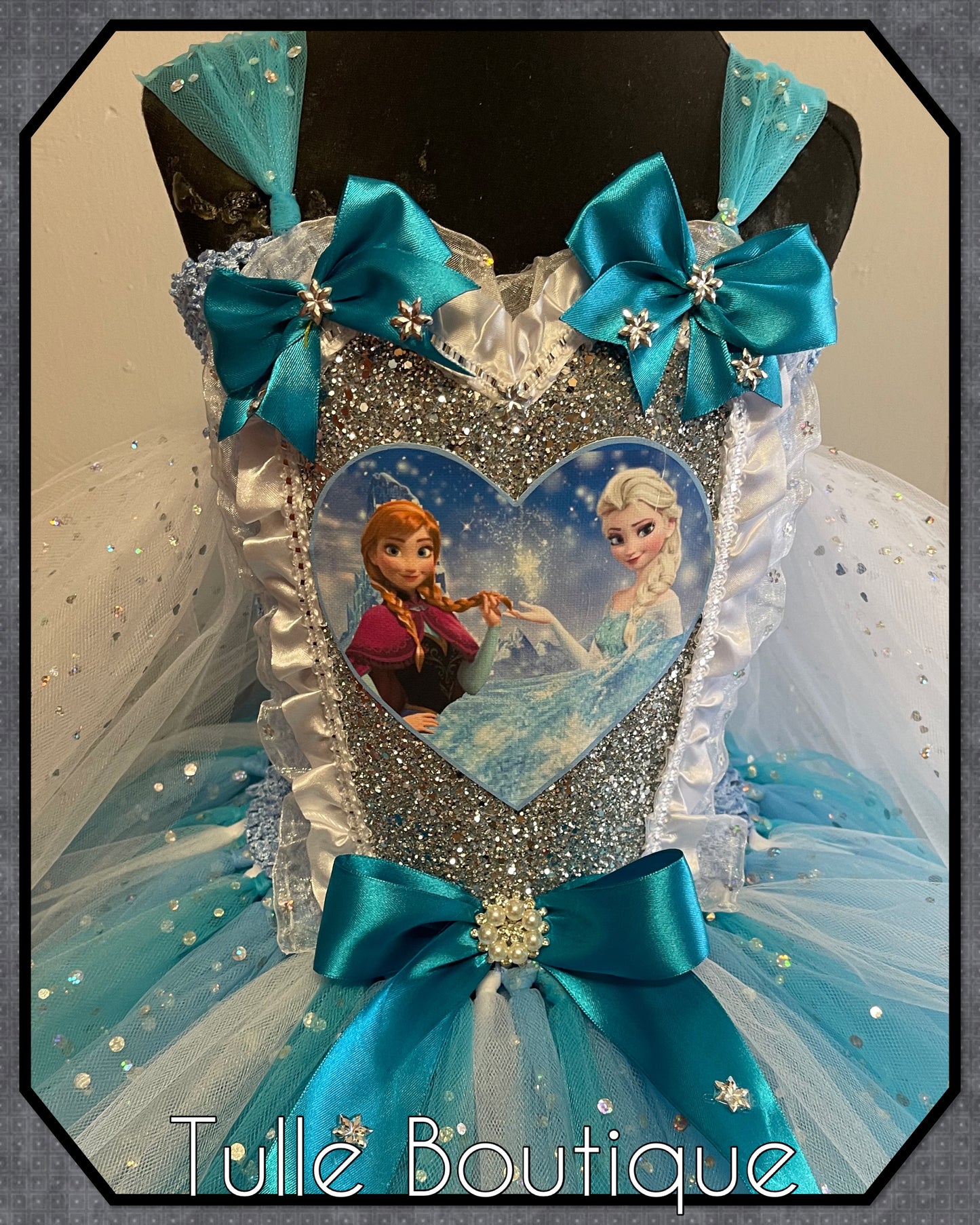 Frozen Elsa and Anna birthday party princess tutu dress with tulle cape